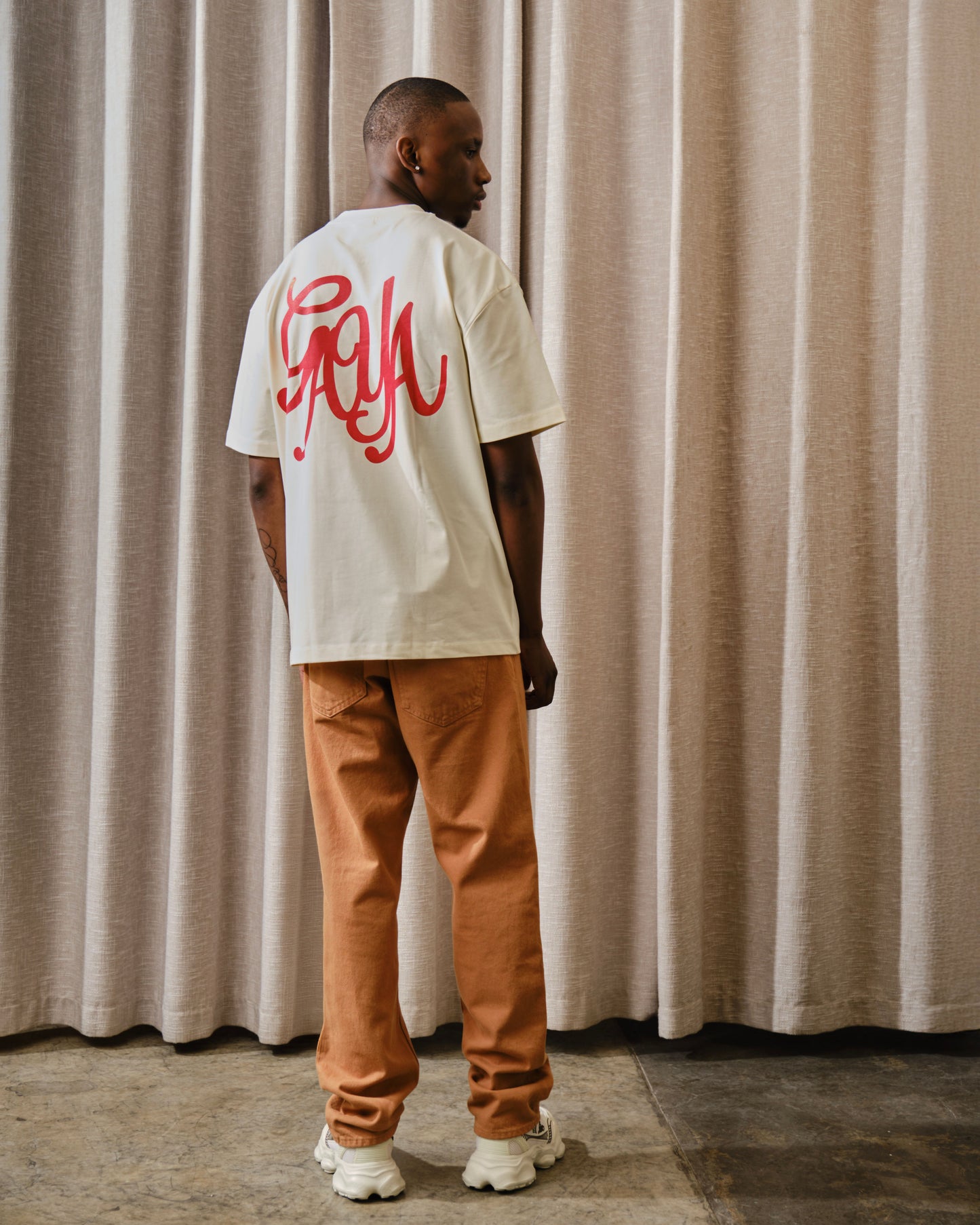 Atelier De Luxe Graphic T-Shirt